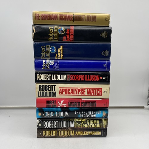 Robert ludlum lot 10 - lot, of
